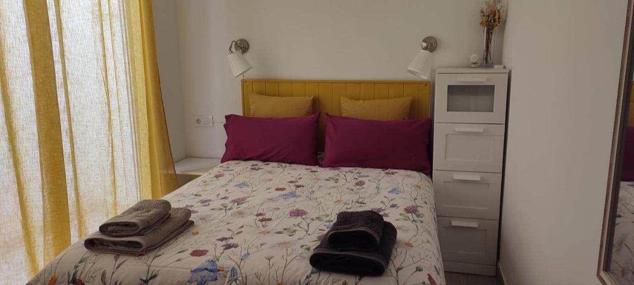 La Violetera en el centro histórico de Almería Almeria Exterior foto