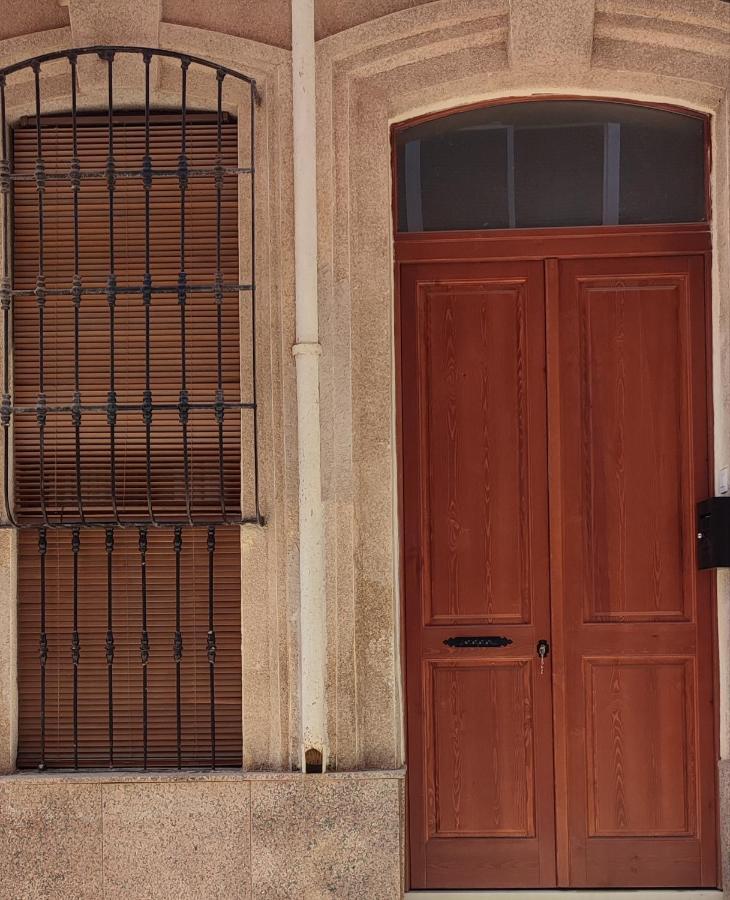 La Violetera en el centro histórico de Almería Almeria Exterior foto